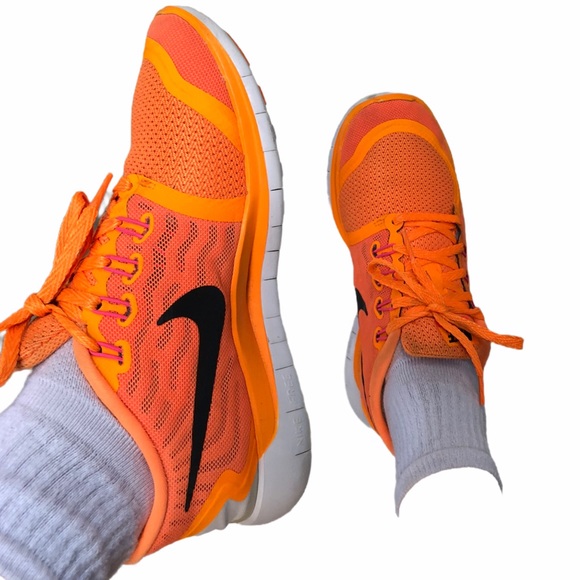 Nike Free 5.0 Running Shoe - Picture 7 of 9